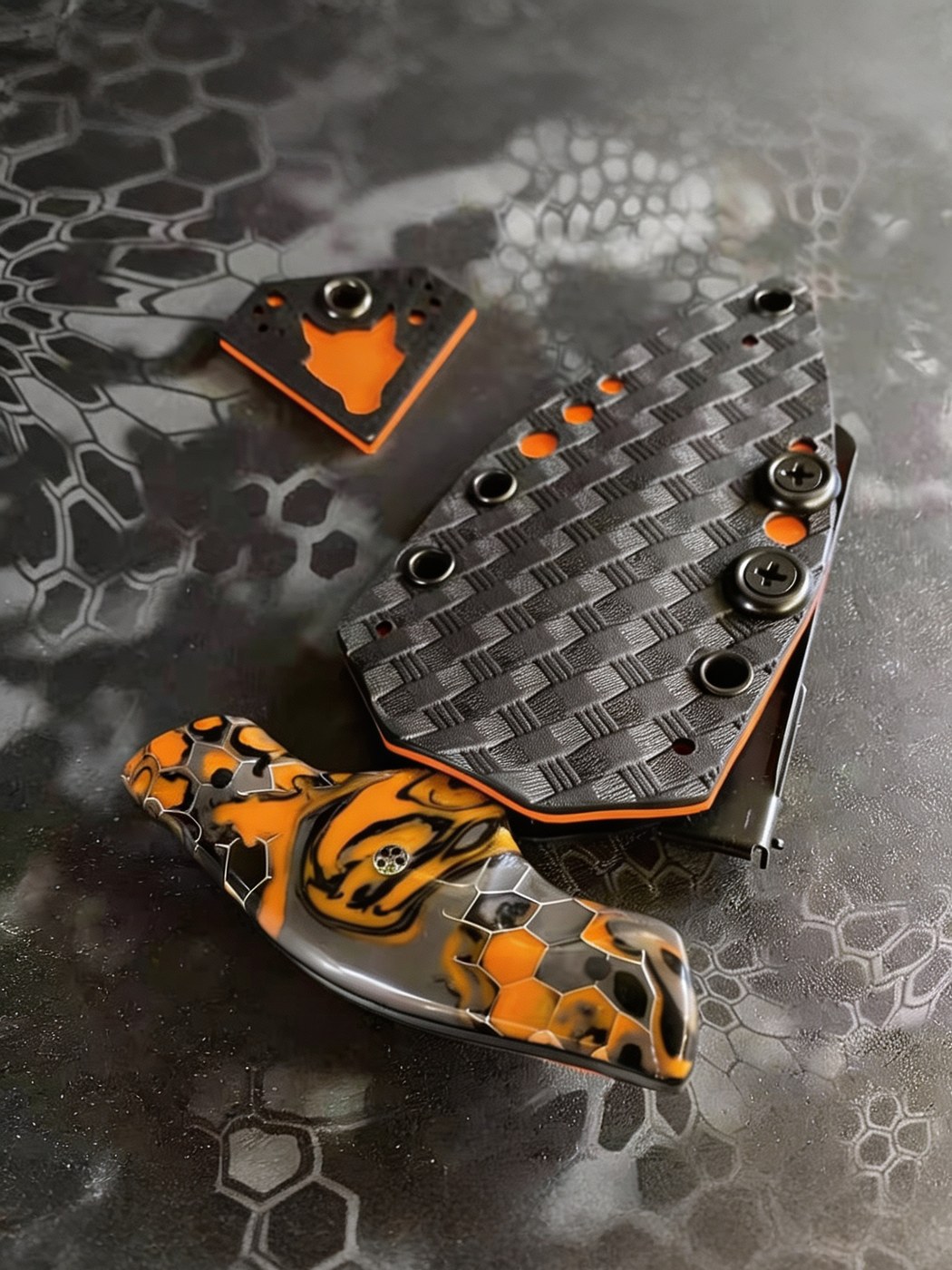 Термопластиковый лист Kydex камуфляж / оранжевый